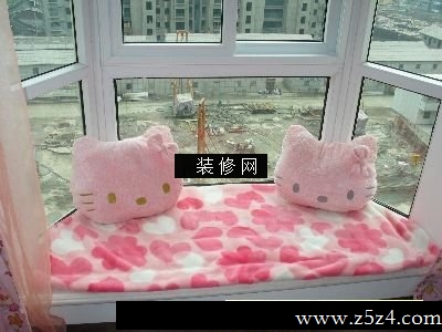 新婚房流行卧室实景图凸窗