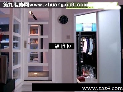 流行衣帽间实景图门窗