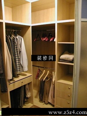 流行衣帽间实景图衣柜