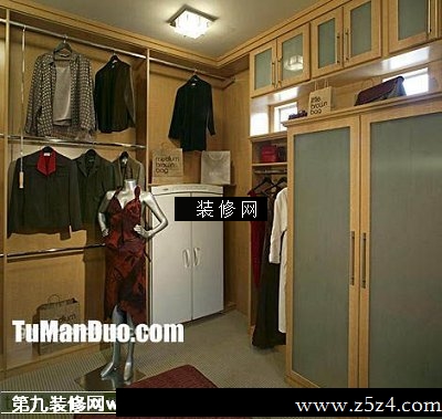 美式衣帽间实景图储物柜
