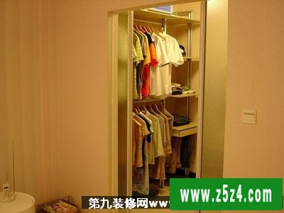 流行衣帽间实景图衣柜
