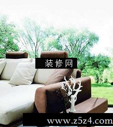 輸  